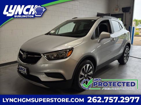 Used 2021 Buick Encore Preferred FWD image 1