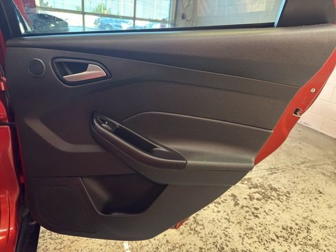 Used 2018 Ford Focus SEL image 25
