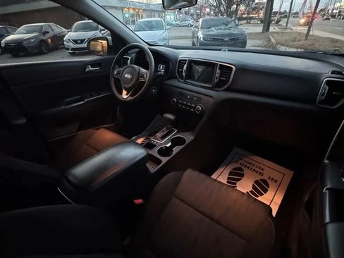 Used 2019 Kia Sportage LX FWD image 15