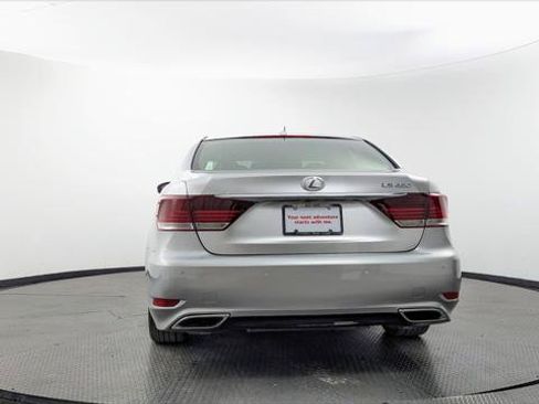 Used 2014 Lexus LS 460 w/ Comfort Package RWD image 7