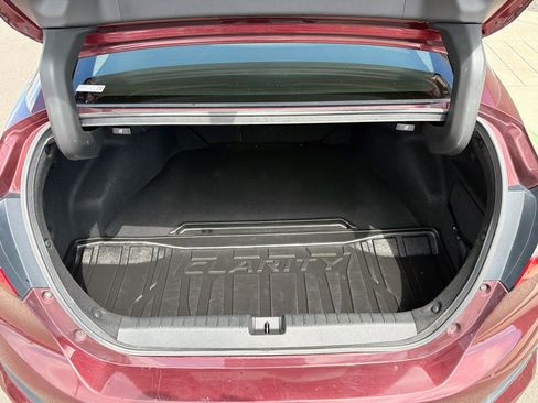 Used 2018 Honda Clarity Touring image 29
