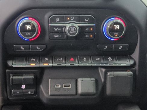 Used 2020 Chevrolet Silverado 1500 RST image 21