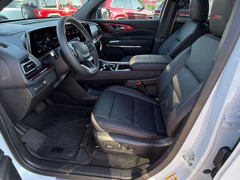 New 2026 Chevrolet Traverse Z71 w/ Driver Confidence Package AWD/4WD image 5