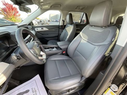 New 2026 Ford Explorer Active w/ Active Comfort Package AWD/4WD image 11