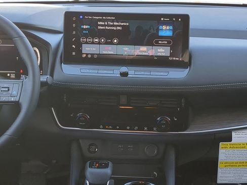 New 2026 Nissan Rogue Platinum AWD/4WD image 18