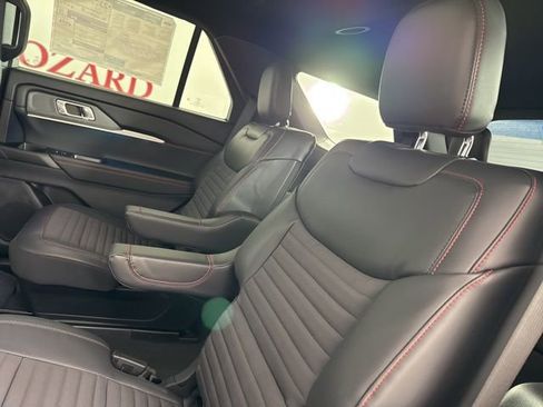 New 2026 Ford Explorer ST-Line w/ ST-Line Street Pack image 18