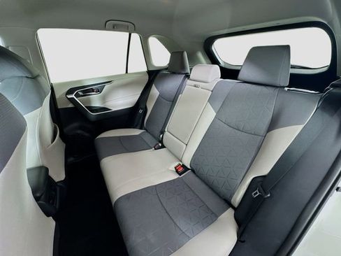 Certified 2020 Toyota RAV4 XLE image 26