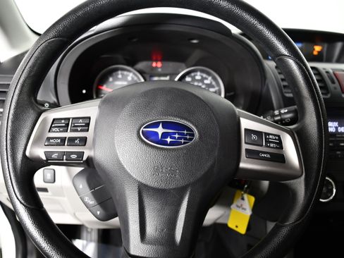 Used 2015 Subaru Forester 2.5i Premium w/ All-Weather Package AWD/4WD image 19