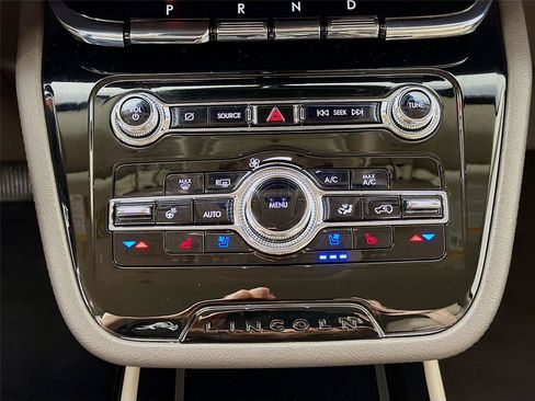 Used 2022 Lincoln Corsair AWD w/ Equipment Group 101A image 22