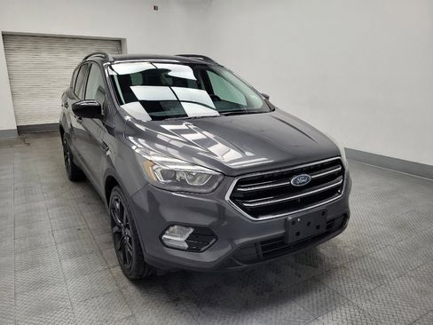 Used 2018 Ford Escape SE w/ SE Sport Appearance Package image 13