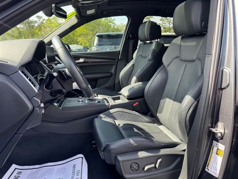 Used 2018 Audi SQ5 Prestige w/ Prestige Package image 15
