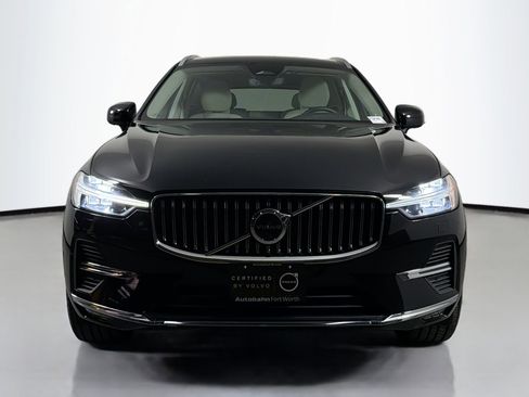 Certified 2023 Volvo XC60 B5 Plus w/ Climate Package image 2