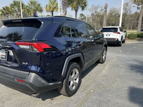 Used 2022 Toyota RAV4 XLE w/ Convenience Package image 10