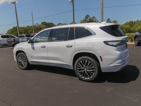 New 2026 Buick Enclave Avenir w/ Super Cruise Package AWD/4WD image 6