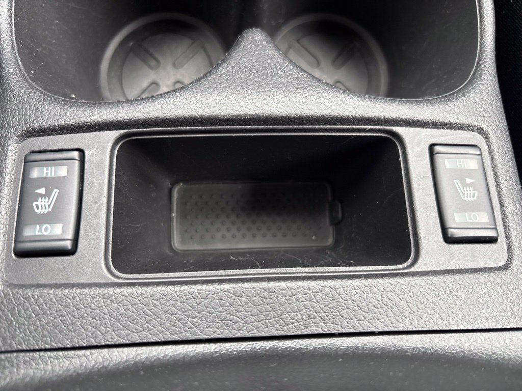 Used 2020 Nissan Rogue SV AWD/4WD image 29