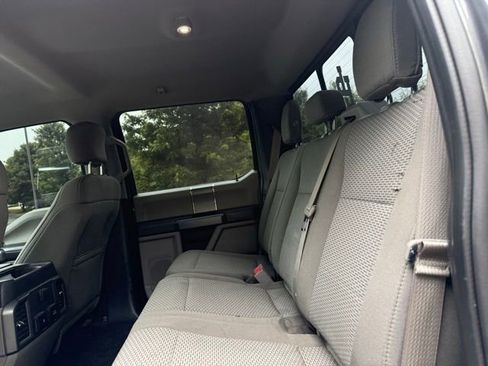 Used 2017 Ford F150 XLT w/ Equipment Group 302A Luxury AWD/4WD image 11