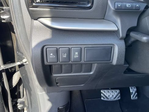 Used 2023 Mitsubishi Eclipse Cross AWD image 18
