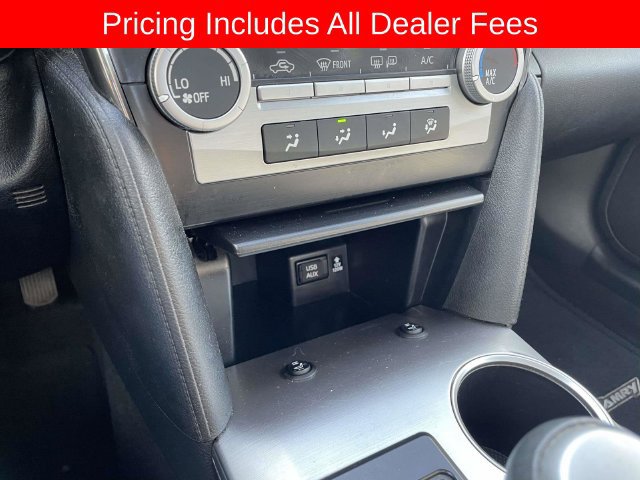 Used 2014 Toyota Camry SE w/ Moonroof Package FWD image 34