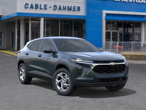 New 2026 Chevrolet Trax LS FWD image 39