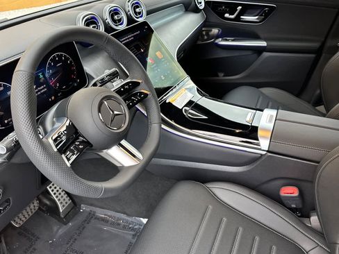 New 2026 Mercedes-Benz GLC 300 4MATIC image 9