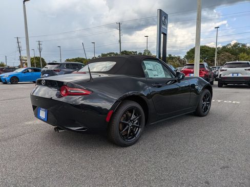 New 2026 MAZDA MX-5 Miata Sport w/ Interior Package RWD image 4
