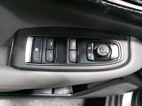 Used 2025 Subaru Outback Premium image 29