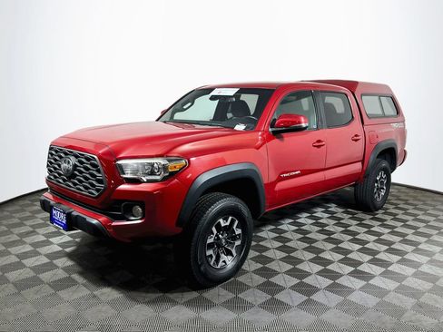 Certified 2020 Toyota Tacoma TRD Off-Road w/ Technology Package AWD/4WD image 3