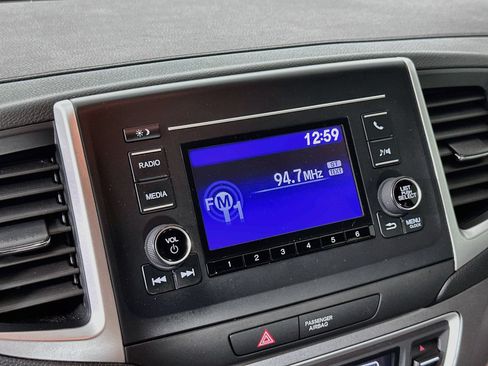 Used 2019 Honda Pilot LX image 15