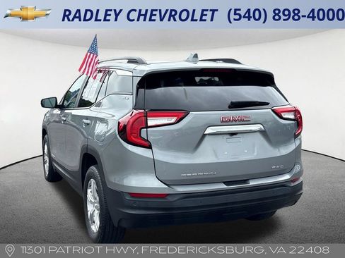 Used 2023 GMC Terrain SLE w/ Driver Convenience Package AWD/4WD image 18