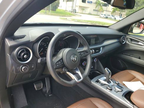 Used 2024 Alfa Romeo Stelvio Ti w/ Active Assist Plus Package image 20