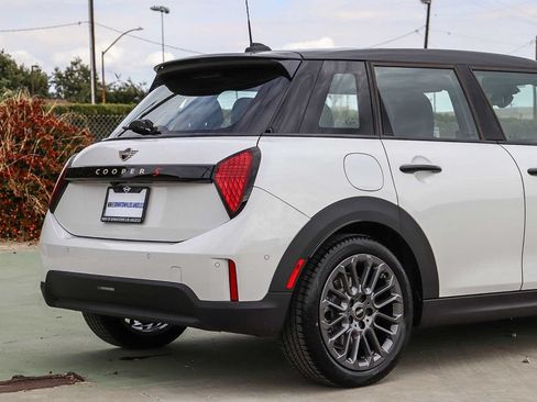Used 2026 MINI Cooper S FWD image 12