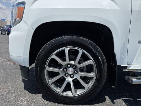 Used 2022 GMC Canyon Denali AWD/4WD image 10