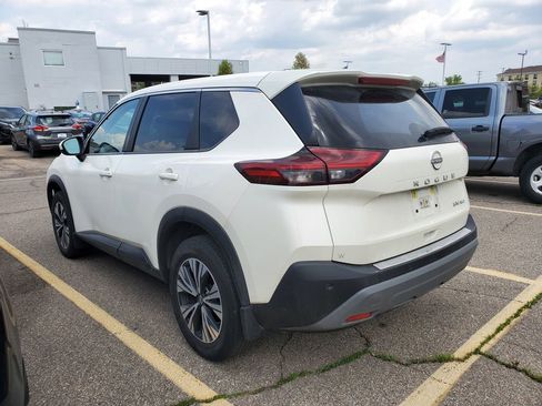 Used 2023 Nissan Rogue SV AWD/4WD image 3
