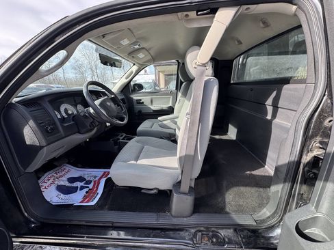 Used 2009 Dodge Dakota ST image 17