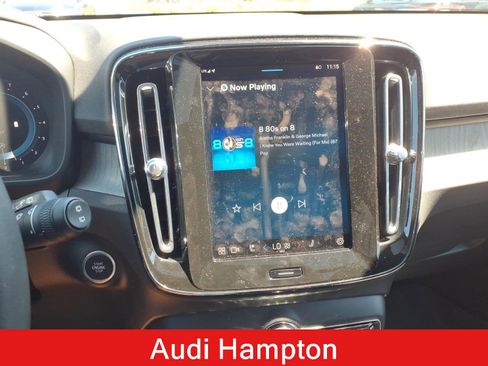 Used 2024 Volvo XC40 B5 Ultimate w/ Climate Package AWD/4WD image 25