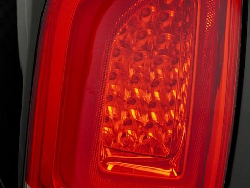 Used 2016 Chrysler 300 Limited w/ Driver Convenience Group image 36