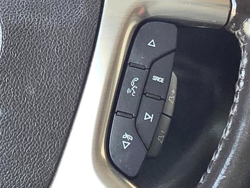 Used 2017 Chevrolet Express 2500 RWD image 18