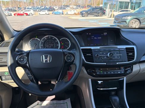 Used 2017 Honda Accord LX image 21