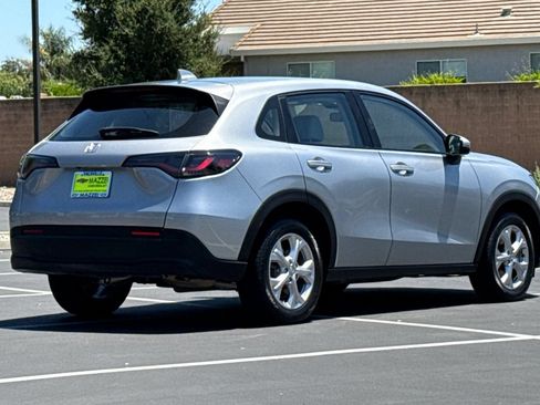 Used 2023 Honda HR-V LX image 10