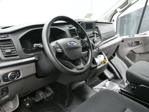 Used 2025 Ford Transit 250 Low Roof w/ Exterior Upgrade Package RWD image 26