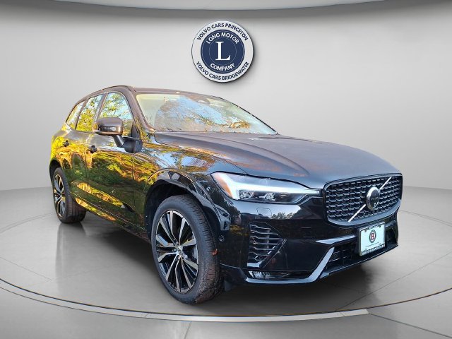 Certified 2024 Volvo XC60 B5 Plus w/ Protection Package Premier AWD/4WD image 5