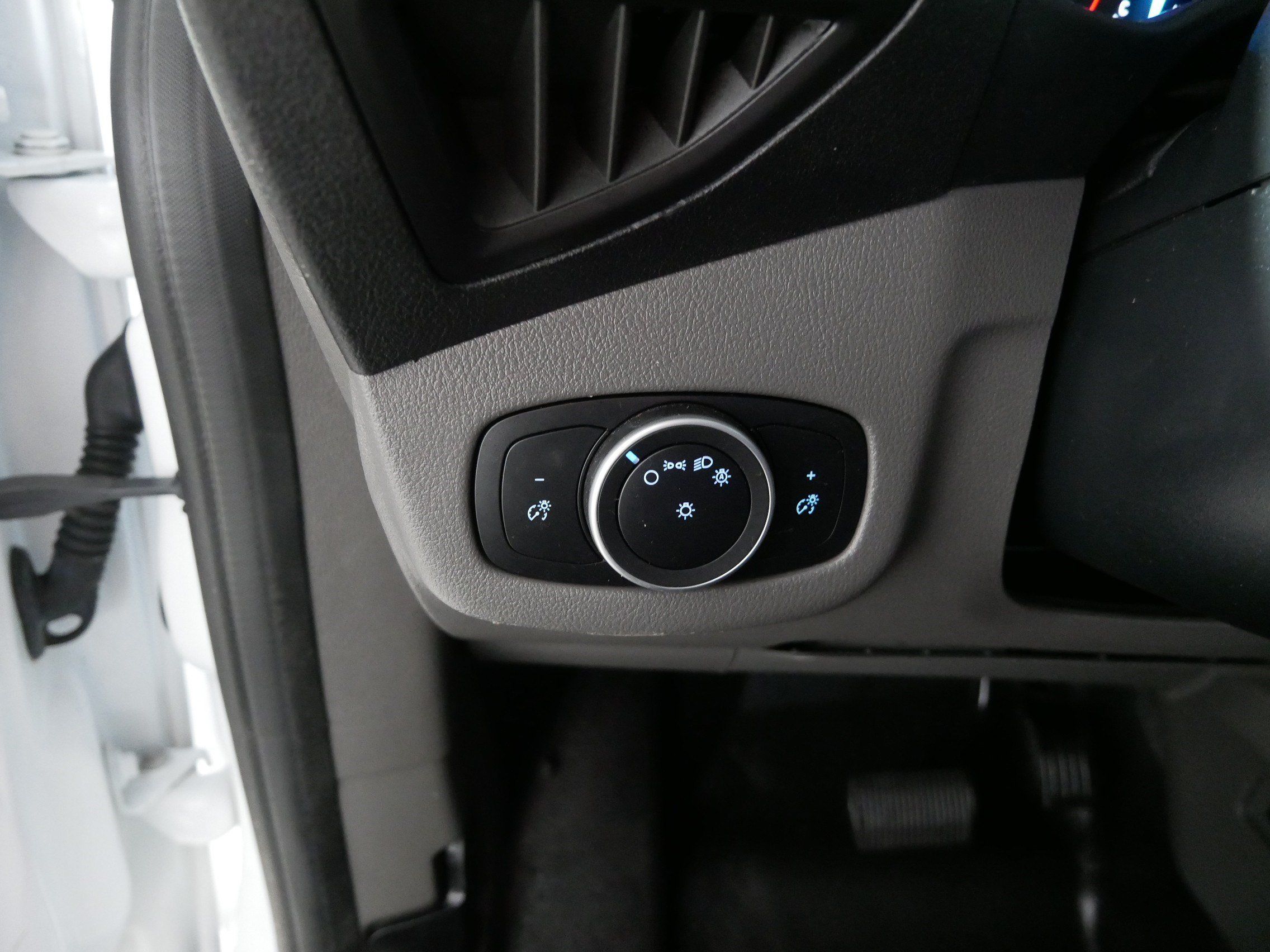Used 2021 Ford Transit Connect XL FWD image 26