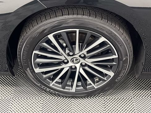 Certified 2024 Lexus ES 300h w/ Premium Package FWD image 23