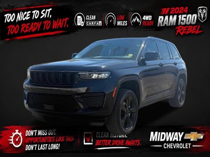Used 2023 Jeep Grand Cherokee Altitude
