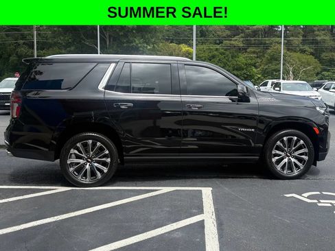 Used 2023 Chevrolet Tahoe High Country w/ Premium Package 2 AWD/4WD image 4