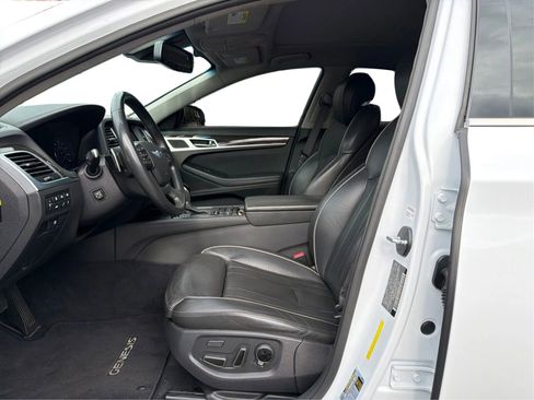 Used 2016 Hyundai Genesis 3.8 w/ Option Group 02 image 9