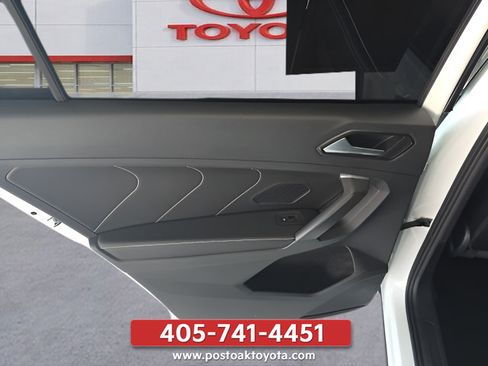 Used 2022 Volkswagen Tiguan SEL R-Line AWD/4WD image 26