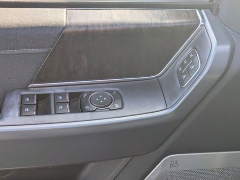 Used 2021 Ford F150 Lariat w/ Equipment Group 502A High image 12