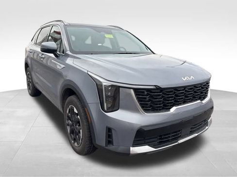 Certified 2024 Kia Sorento S w/ Panoramic Sunroof Package image 1