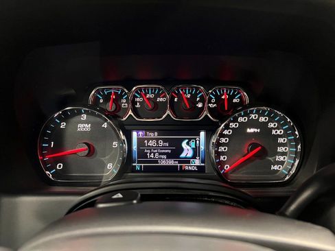 Used 2019 Chevrolet Suburban LS image 30